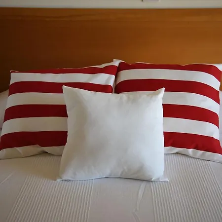 Praiamar T1 5º - New Uauhomes Beach 1bdr 300mts To Beach 公寓